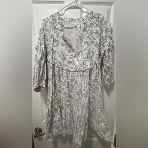 BUCKETLIST Black and White Floral Long Sleeve Dress